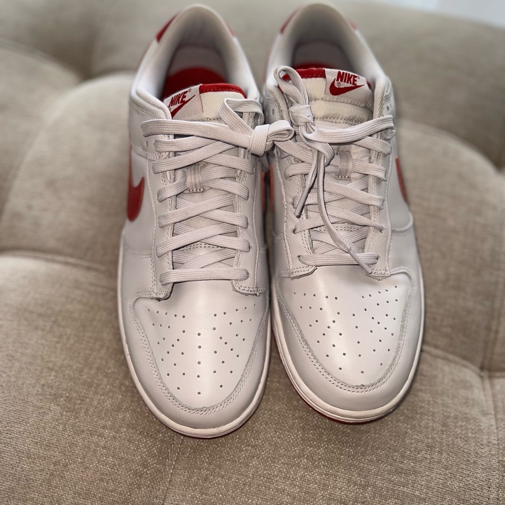 Nike White and Red Sneakers Classic Design